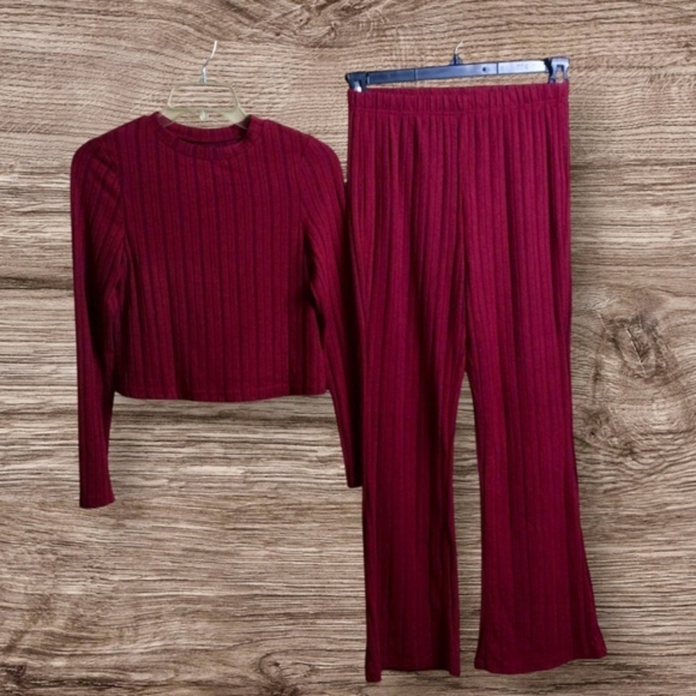 SHEIN maroon/burgundy ribbed crop top flare leg outfit. 160. XL.